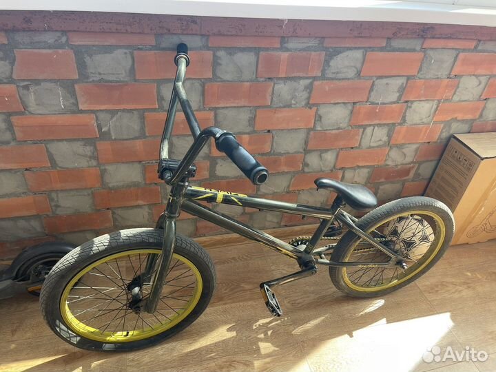 Трюковой велосипед бмх