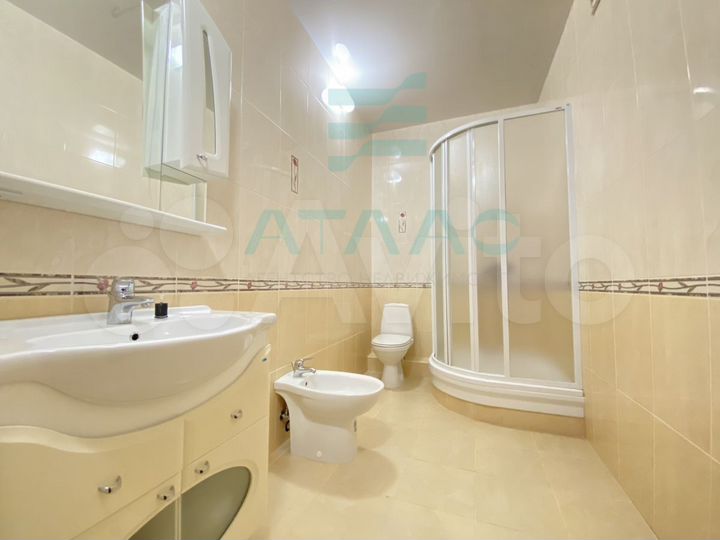 5-к. квартира, 169 м², 8/9 эт.