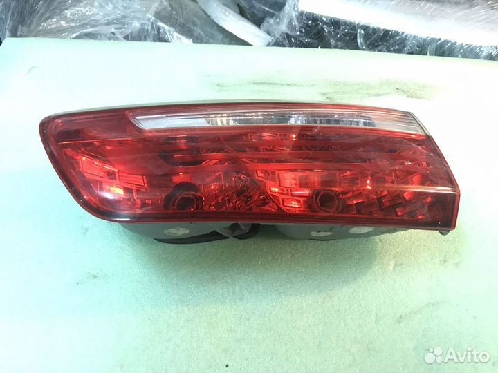 Фонарь внутренний правый Kia Rio 3 хэтчбек дореста