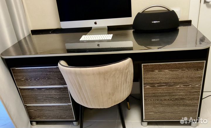 Письменный стол