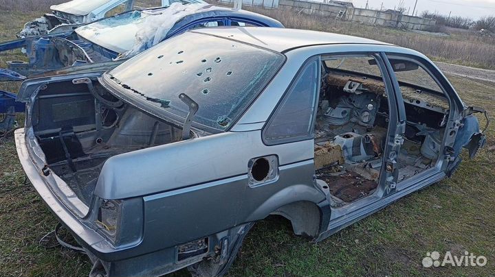 Фольксваген Пассат Б3 заднее правое крыло четверт