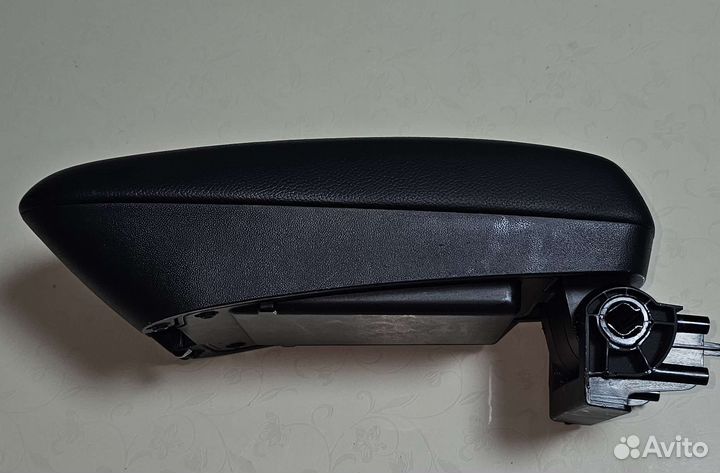 Подлокотник kia ceed 1