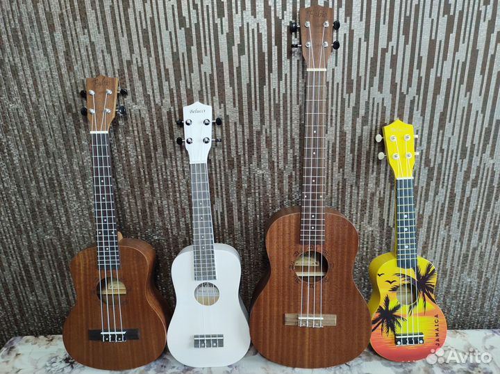 Укулеле в ассортименте
