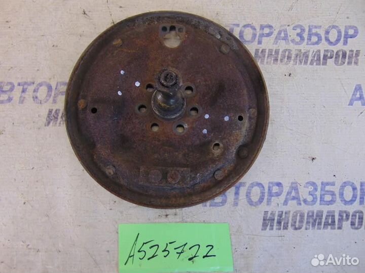 Щит опорный для Volkswagen Passat 1988-1993г