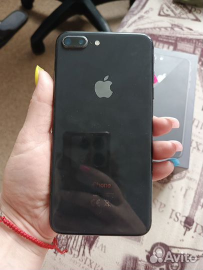 iPhone 8 Plus, 64 ГБ