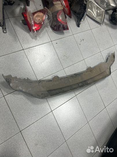 Молдинг заднего бампера нижний honda cr-v