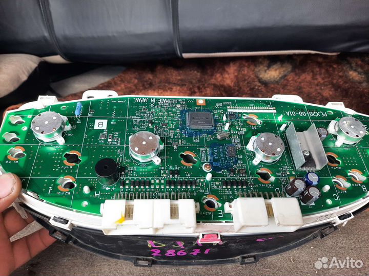 Приборная панель Ford Escape