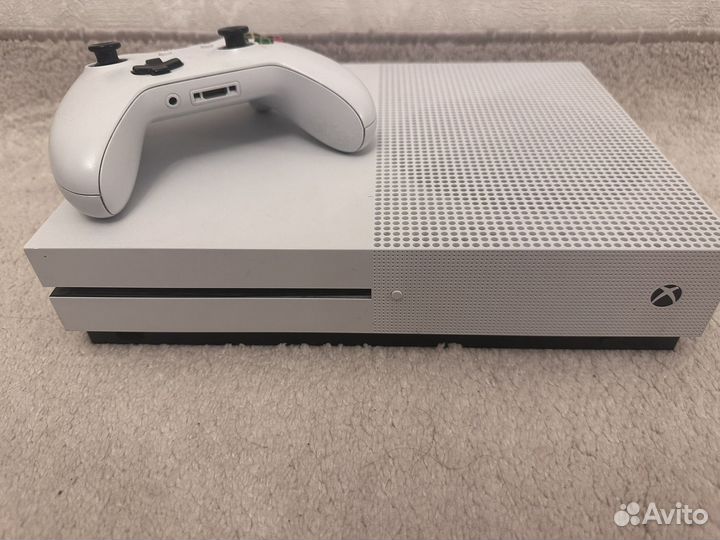 Xbox One s