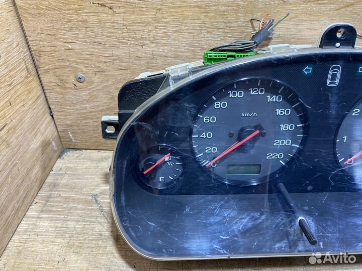 Панель приборов Subaru Legacy B12 бензин 112857