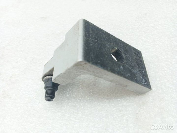 Петля двери передняя правая Bmw X5 E70 N52B30 2008