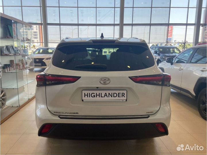 Toyota Highlander 3.5 AT, 2022