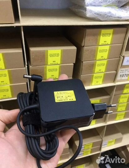 Новые фирменные зарядки для ноутбуков Asus