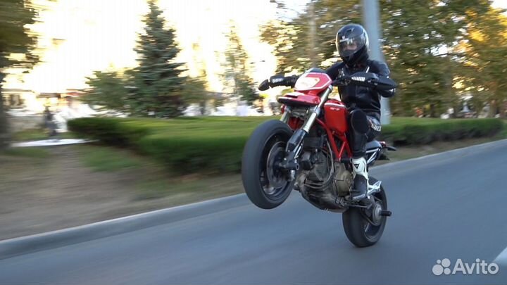 Ducati hypermotard 1100S