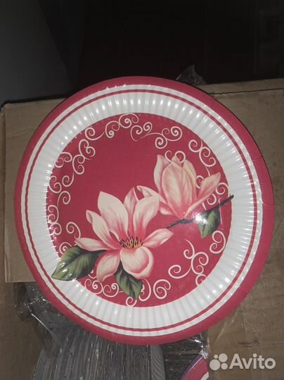 Продаю тарелки бумажные D180. Столовые