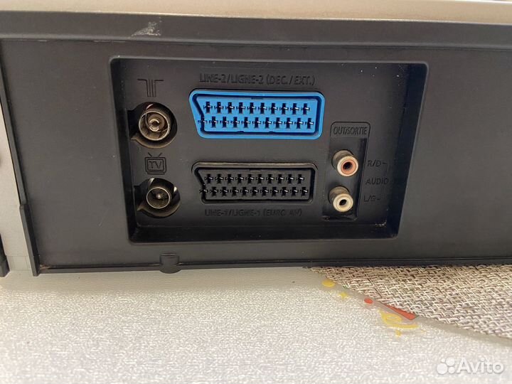 Видеомагнитофон sony SLV-SE730N