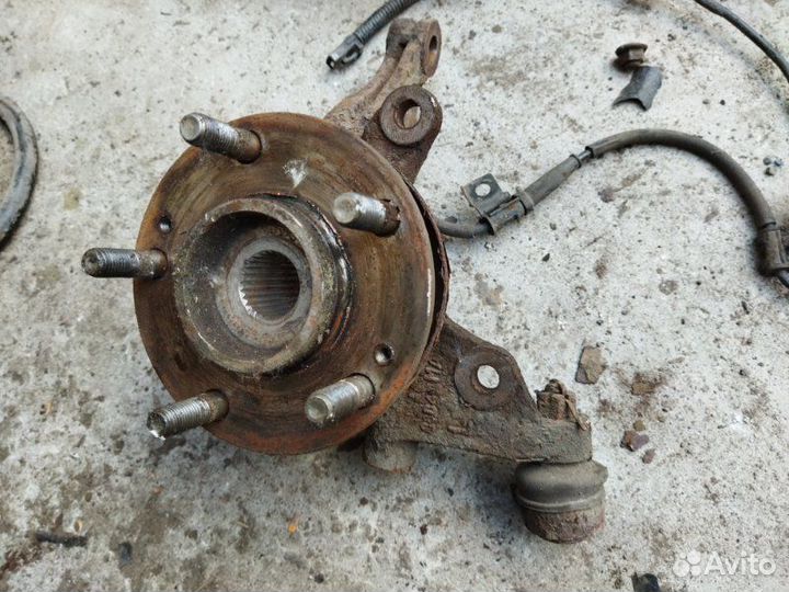 Кулак поворотный передний левый Kia Ceed купэ 1.6