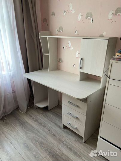 Компьютерный стол