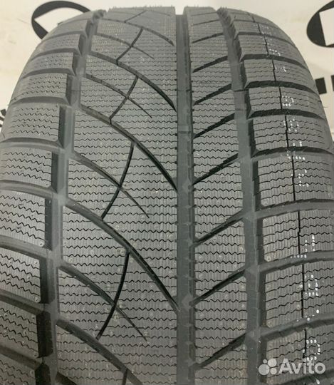 RoadX RX Frost WU01 235/55 R17 98H