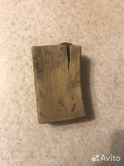 Бутыльки в деревянном чехле