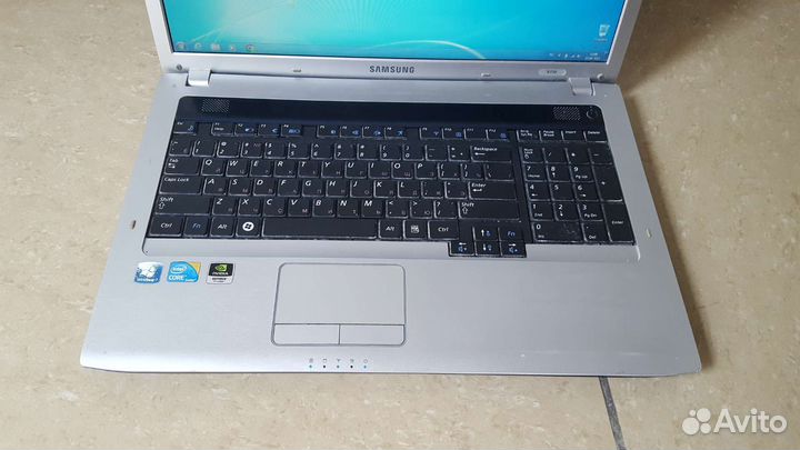 Ноутбук Samsung i5