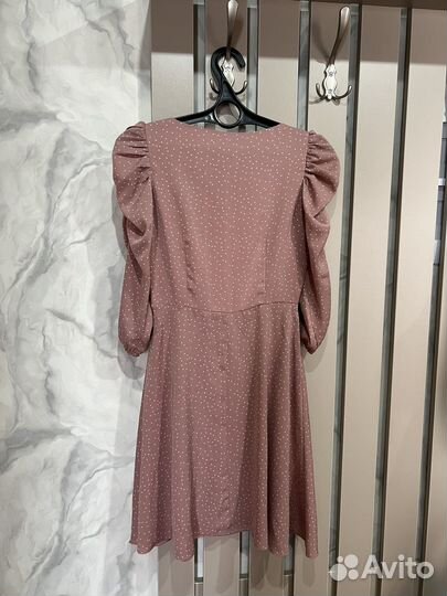 Платье розовое