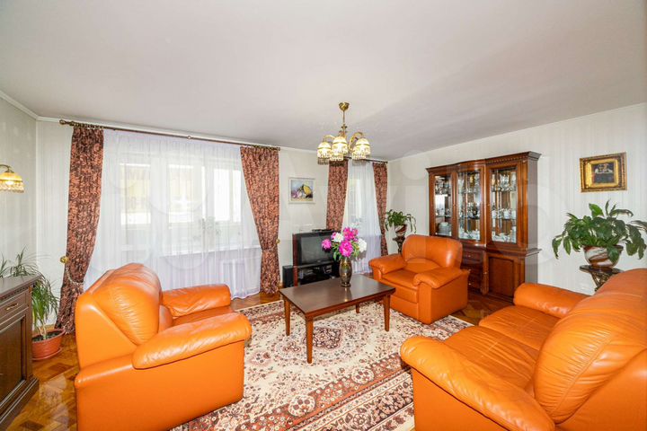 4-к. квартира, 115 м², 7/10 эт.