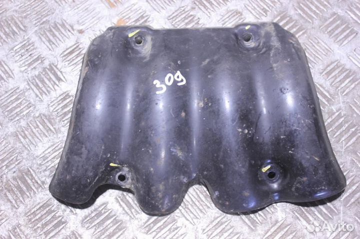 Экран тепловой Toyota Camry v40