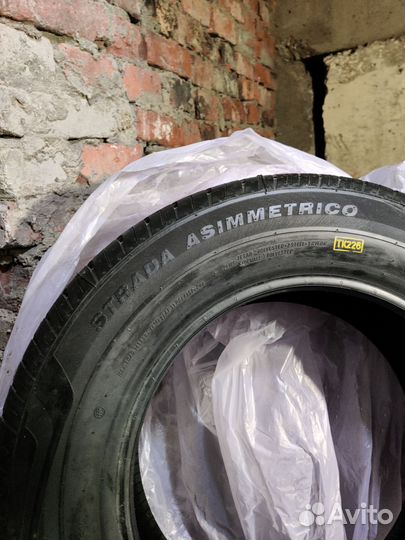 Viatti Strada Asimmetrico V-130 205/65 R15 94V