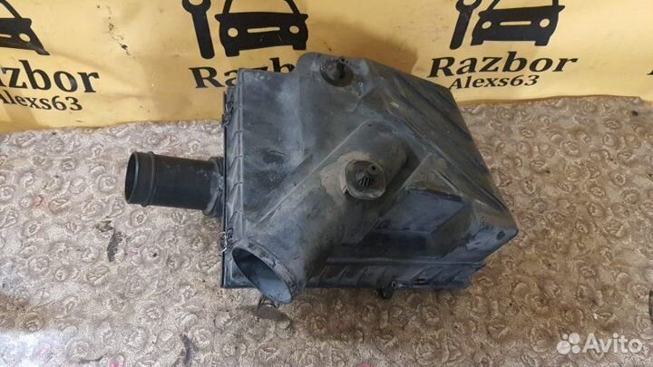 Корпус воздушного фильтра Mercedes-Benz Vito 638