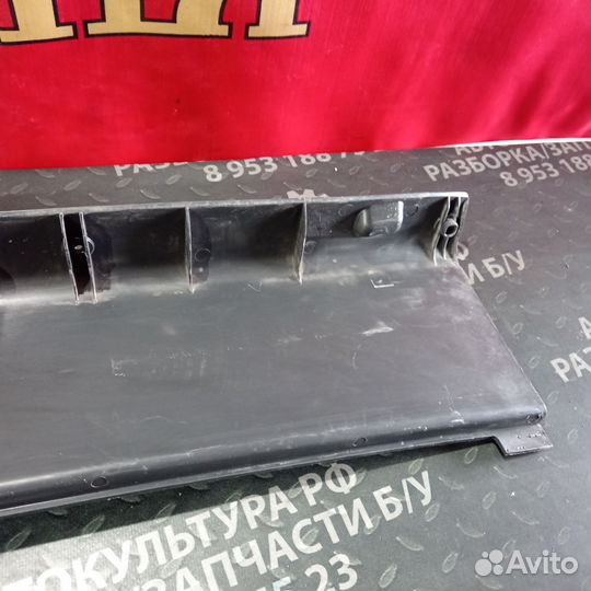 Накладка замка багажника LADA Granta FL седан