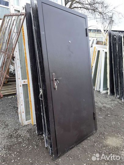 Двери от застройщика