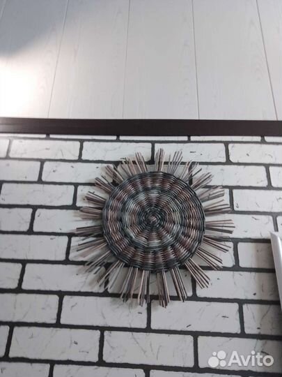 Настенное панно из бумажной лозы