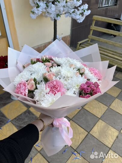 Живые цветы