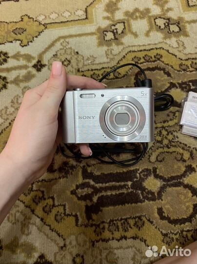 Компактный фотоаппарат