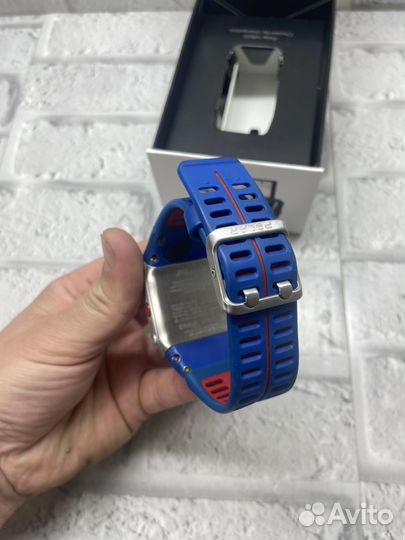 Умные часы Polar V800