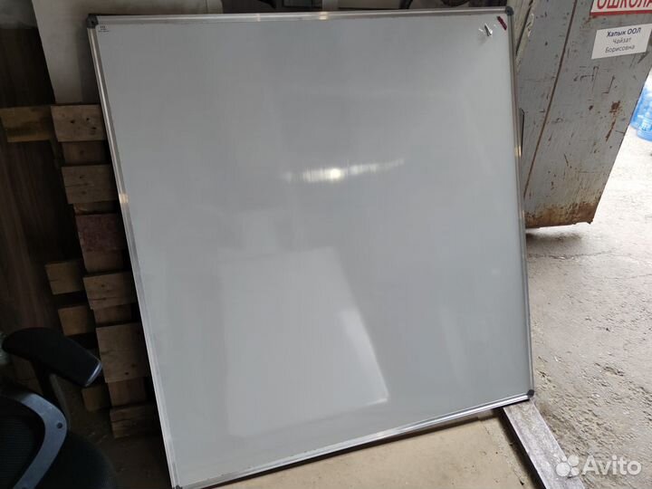 Доска магнитно-маркерная 122х130 алюминиевая рамка