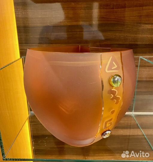 Ваза для цветов, цветное стекло