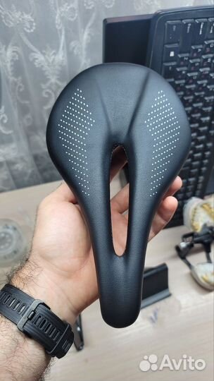 Седло карбоновое ультралёгкое 130 грам