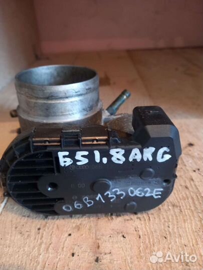 Дроссельная заслонка Пассат Б5 1.8т 06B133062E
