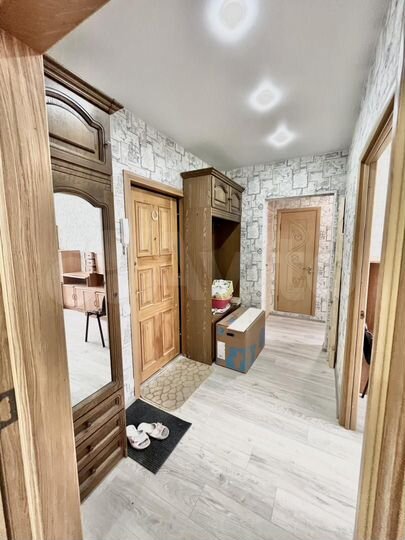 2-к. квартира, 50 м², 8/17 эт.