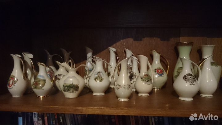 Коллекция фарфоровых кувшинчиков 35 шт