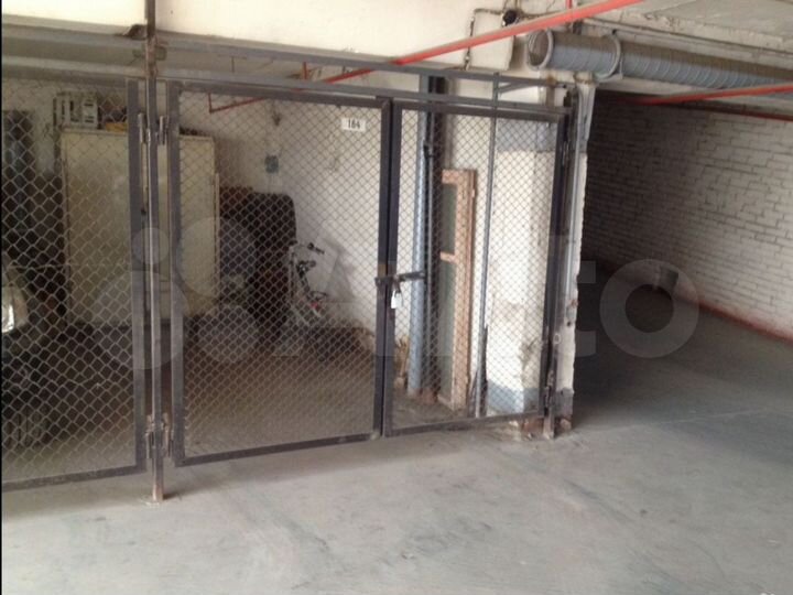 Машиноместо, 14 м²