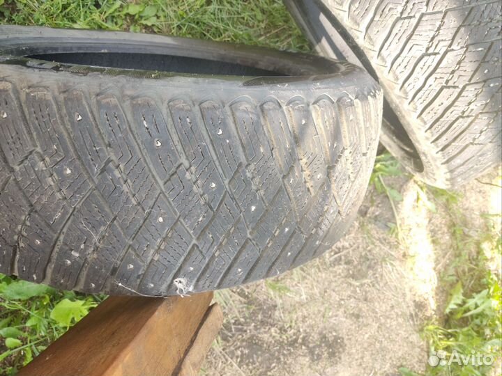 Goodyear Ultragrip Ice Arctic 215/55 R17 98T