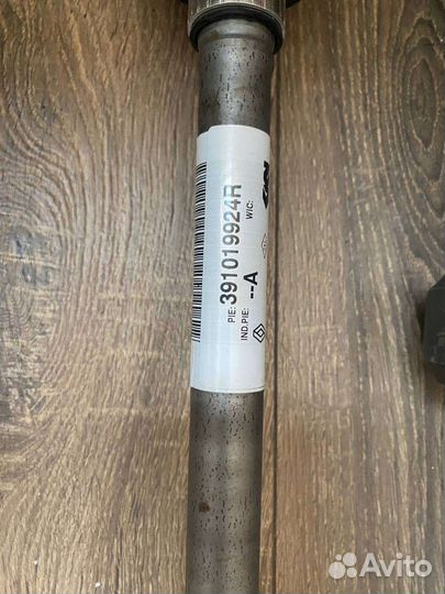 Привод левый-правый Renault Dokker