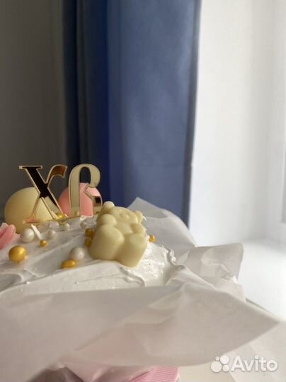 Кулич с шоколадным ганашом и клюквой