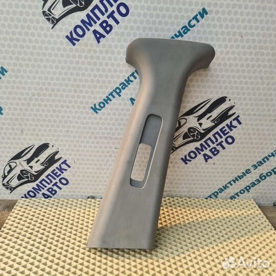 Обивка стойки централ правая Nissan Almera Classic