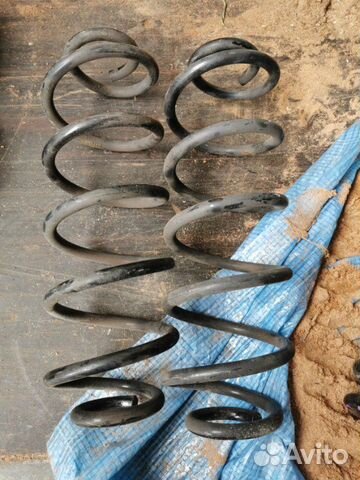 Пружина Audi A4 cdnf 2010