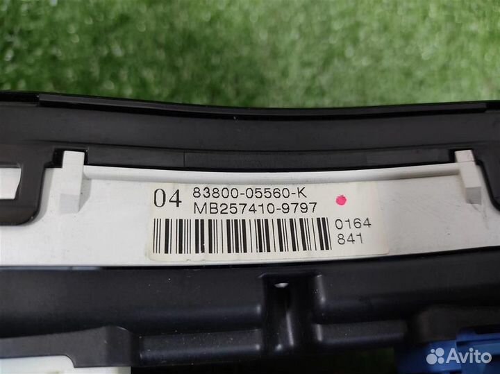 Приборная панель Toyota Avensis T25 2004