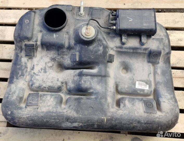 Бак Kia Magentis 2.0 2005