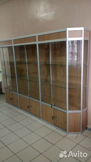 Стеклянные витрины из алюминиевого профиля